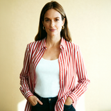 Camicia a righe rosse e bianche